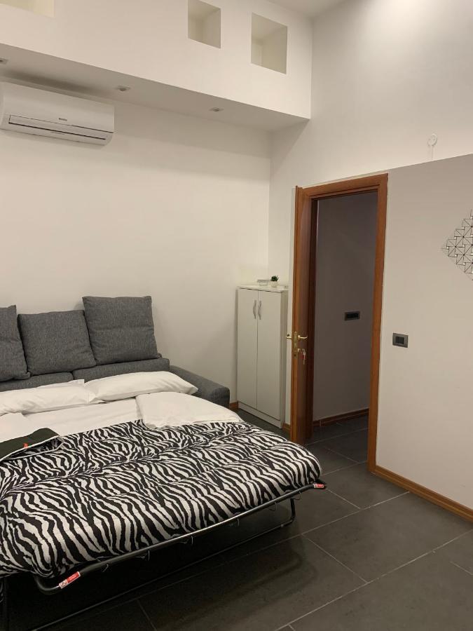 Beatrice Royal Bed & Breakfast Наполи Екстериор снимка