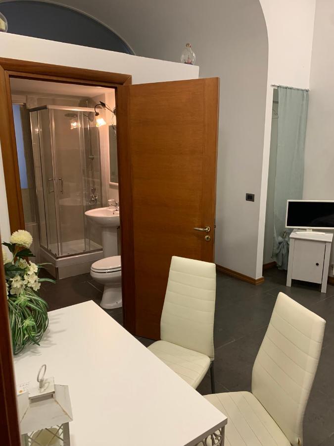 Beatrice Royal Bed & Breakfast Наполи Екстериор снимка